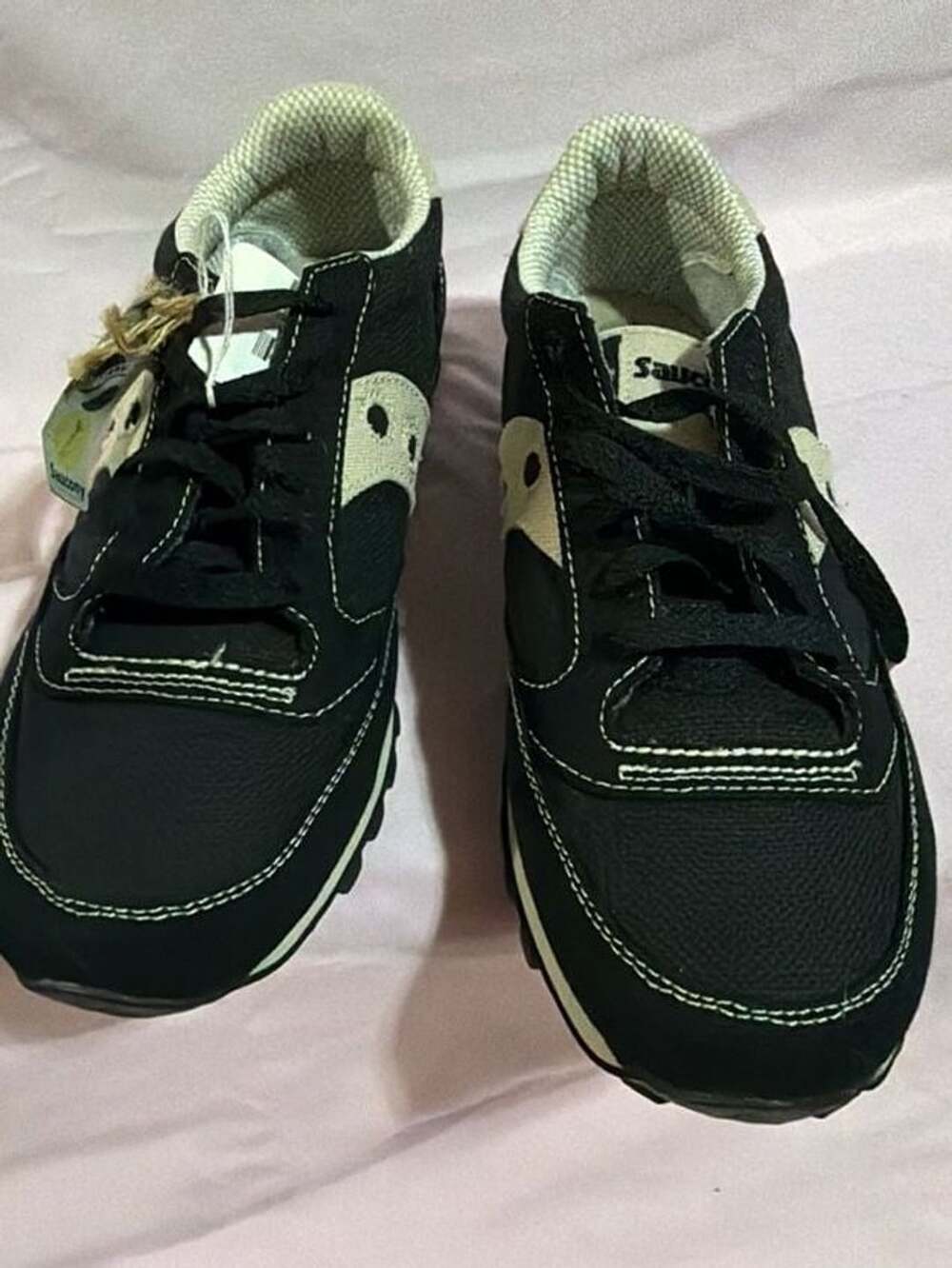 Saucony Jazz Original Vintage Black White Sneakers
Size 10